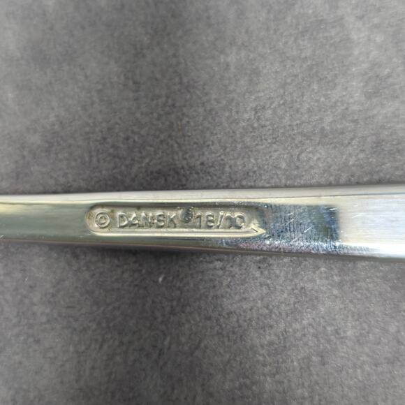 Dansk 18/10 Meridian Stainless Dinner Knifes Glossy Flat Tip Flatware Silverware - Picture 6 of 9